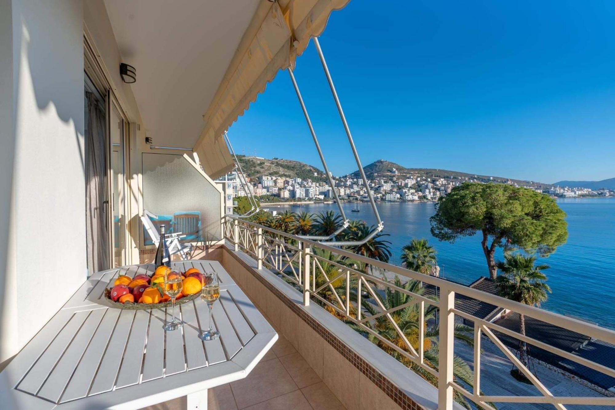 Apartment In Saranda Kültér fotó